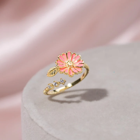 Justerbar Daisy Ring med Rosa Emalje i Gull